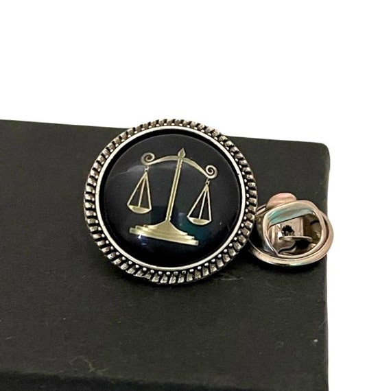 Black Scales Lady of Justice Law Lapel Tie Necktie Pin Brooch