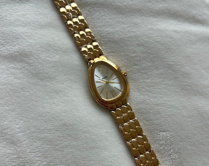 Vintage Gold Womens Watch Big Face Watch for Women, Present for Her, Vintage Design, Durable