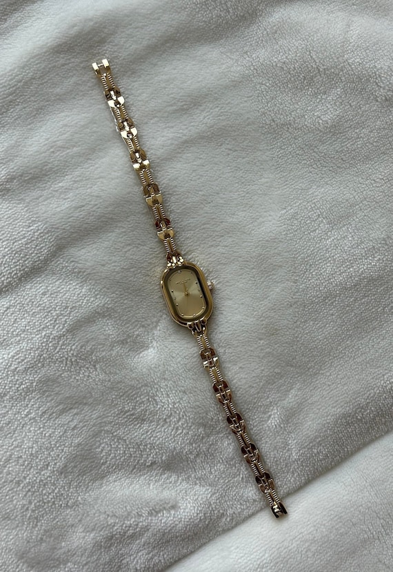 Dainty Minimalist Gold Womens Watch Small Face Watch for Women