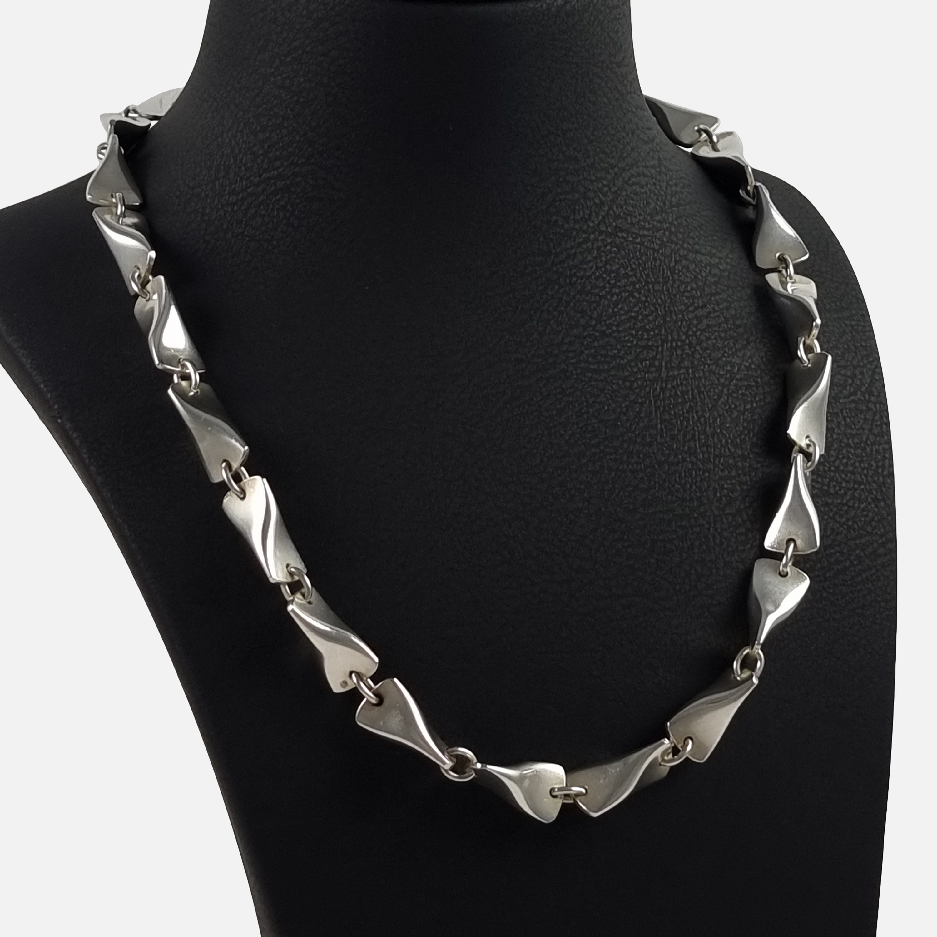 Georg jensen butterfly best sale necklace