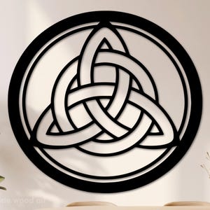 Celtic Wood Sign, Irish Wall Art, Triquetra Decor, Trinity Knot Symbol, Sacred Geometry, Round Wall Hanging, Lucky Charm Gift for Home