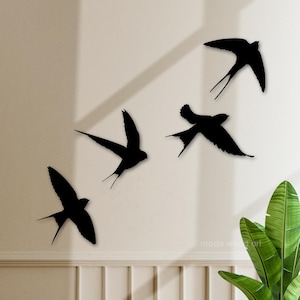 Zwerm vogels houten muur kunst, vliegende zwaluwen muursculptuur, minimalistisch muurdecor boven het bed, koperen vogel muur hangen, kamerdecor