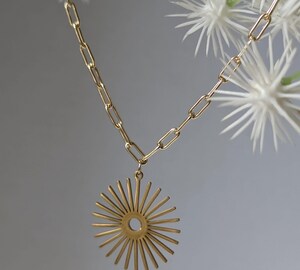 Ensemble De Bijoux Or Tendance – Collier Et Boucles D’oreilles Pendentif Soleil – Acier Inoxydable, Pour Fête, Quotidien