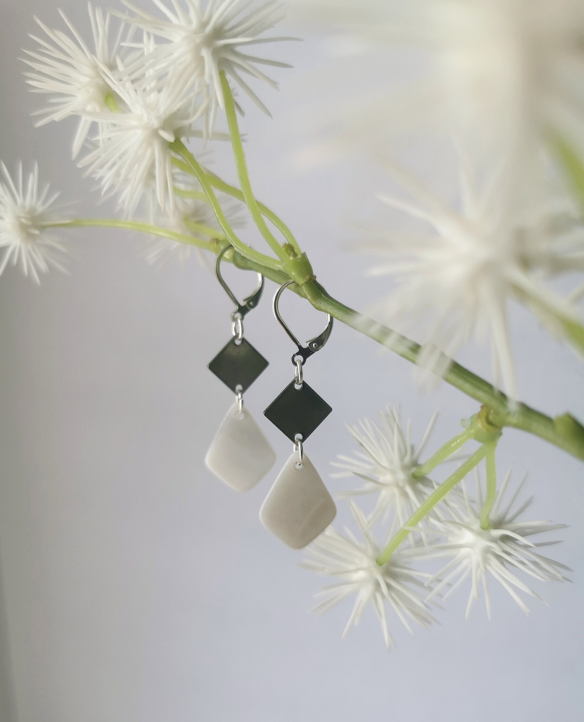 Delicate Geometric Earrings With Natural White Shell Pearlised Kite & Silver Rhombus Charm Plated Oval Lever Back Closure