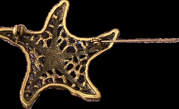 Starfish Brooch Rhinestones Gold Tone Vintage Bea… - image 4