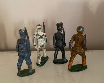 Vintage Toy Soldiers