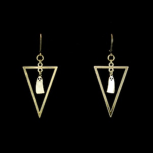 Tiny ghost charm earrings, antique bass earrings, Halloween jewelry, spooky ghost earrings, geometric ghost jewelry, oddity ghost earrings
