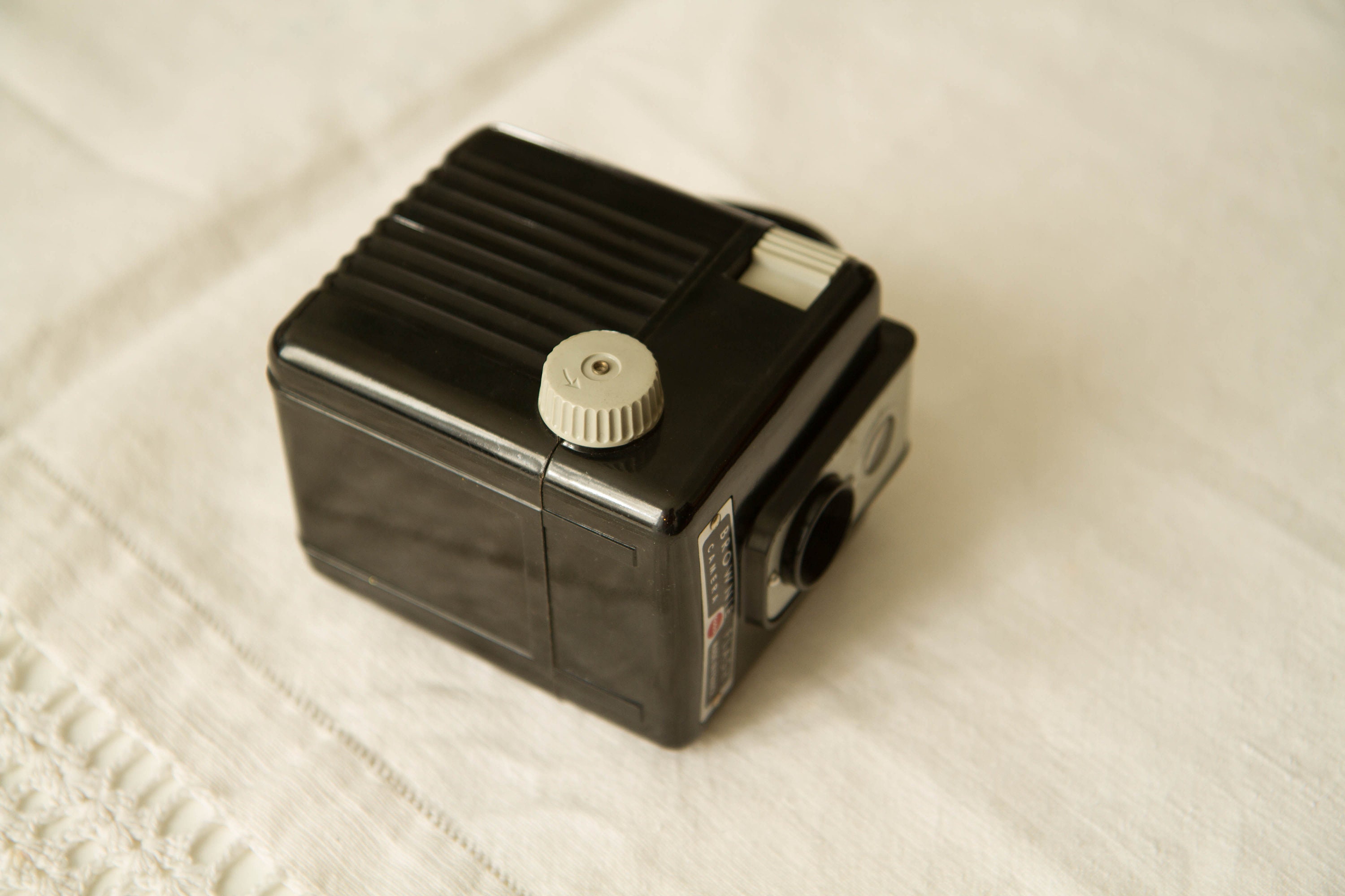 Appareil Photo Kodak Brownie Flash – Vintage 1955, France, Déco