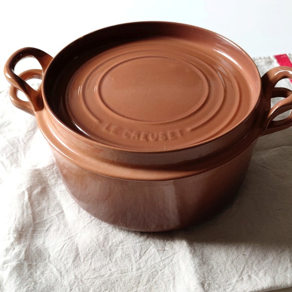 Cast iron casserole Le Creuset, vintage stewpot 24 cm excellent condition