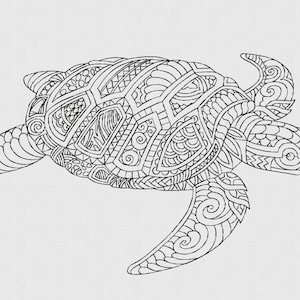 Puede incluir: Ilustración en blanco y negro de una tortuga marina. El caparazón y las aletas de la tortuga están intrincadamente detallados con patrones geométricos y arremolinados. La obra de arte está sobre un fondo blanco liso.