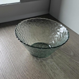 Vintage Arcoroc Luminarc Vercors Textured Light Green Glass Bowls 5.5&quot; Diameter x 2.75&quot; Tall.