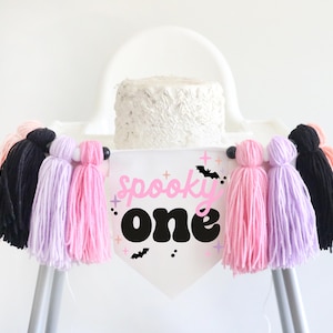 Banner de Halloween espeluznante para una silla alta rosa Banner de Halloween para una silla alta genial para el primer cumpleaños Guirnalda de borlas de hilo de una nena espeluznante