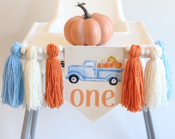 Banner de silla alta con diseño de camión de calabaza: decoración azul claro para el primer cumpleaños