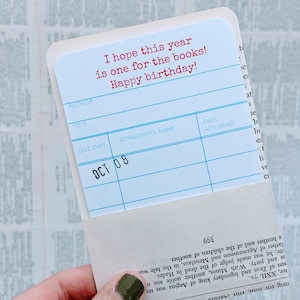 Carte d'anniversaire, amoureux des livres, carte de bibliothèque, cadeau livresque pour amateur de livres littéraires, anniversaire pour lui, pour lecteur, bookology