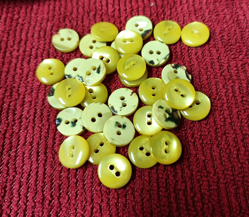 mother-of-pearl buttons in various colors 10 mm 10pcs shirt, shirt, underwear, dress, DIY for men, women Yellow