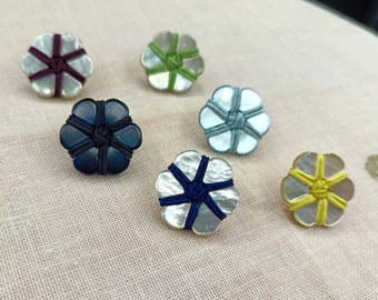 vintage real mother-of-pearl flower buttons 20 mm 4pcs for shirt, jacket, dress