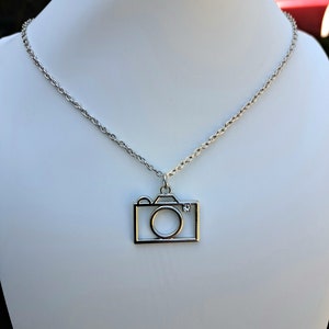 Hollow Camera with Rhinestone Flash Necklace