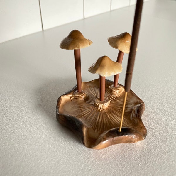 Magic mushroom incense holder, made from polymer clay, removable mushrooms Psilocybin, Yungensis, Liberty cap & McKennaii - Base 8 cm x 8 cm