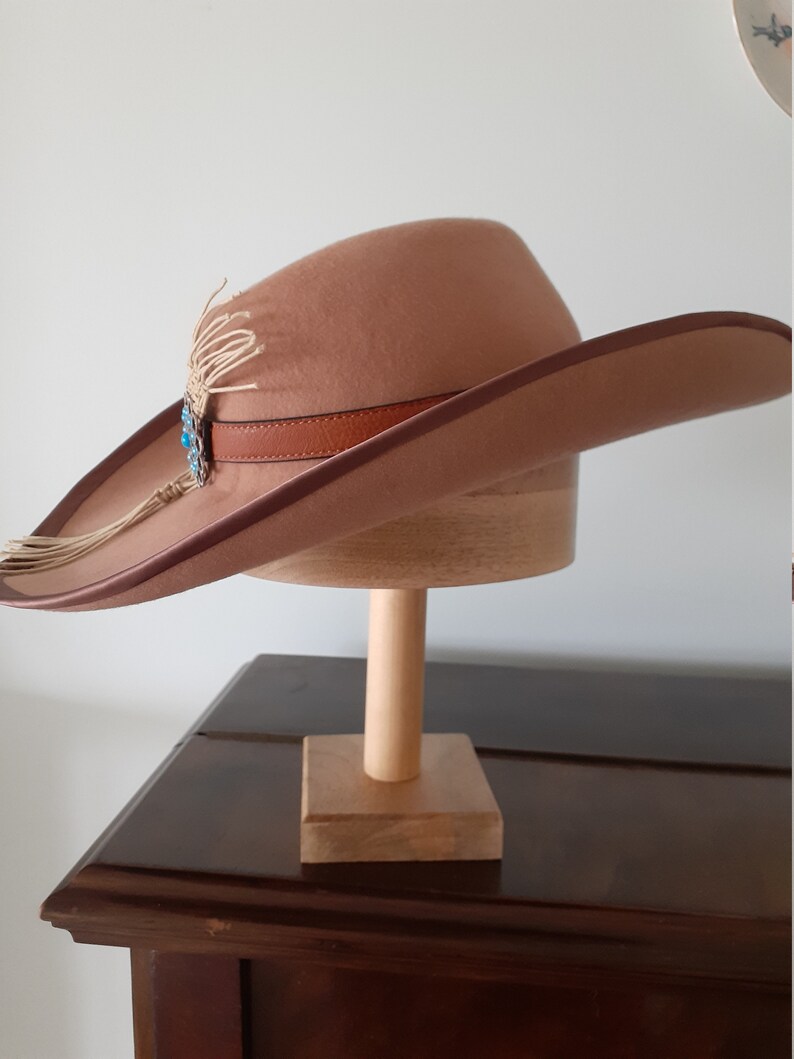 Tan felt cowboy hat image 2