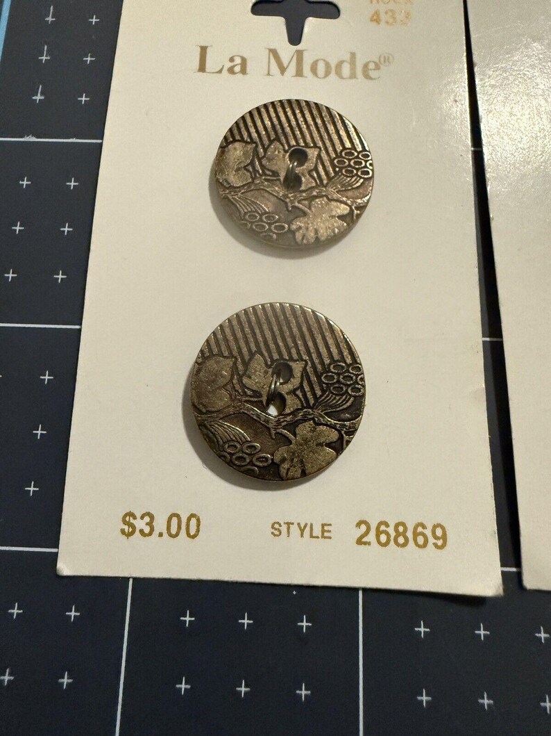 Vintage La Mode Metal Buttons Ant Gold - Etsy