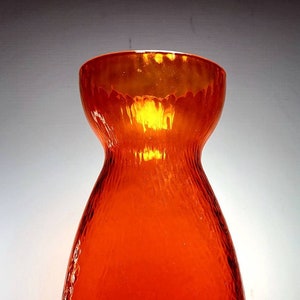 MCM Kastrup Holmegaard Fyens Hyacinth Bulb Textured Art Glass Vase in Orange Red with Ovoid Base and Round Rim, Paper Label, 6"H