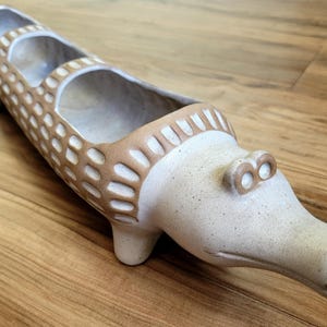 David Stewart for Lion's Valley Stoneware Company of California MCM Large 3-Section Alligator Pottery Planter, Label, 19"L