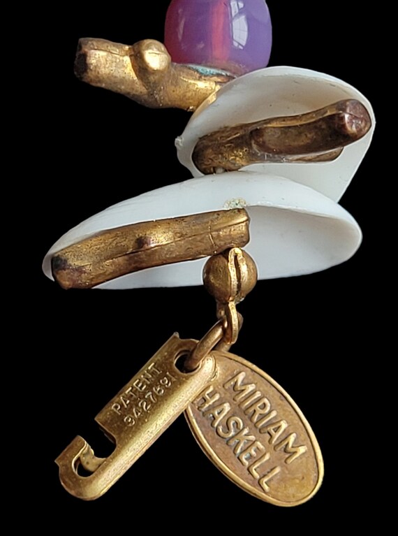 Miriam Haskell White Clam Candy Cane Shell Gold C… - image 4
