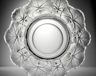 Lalique of France Crystal Art Glass Honfleur Geranium Leaf Flower Bowl, 6&quot;W, Signed, 1945-1978