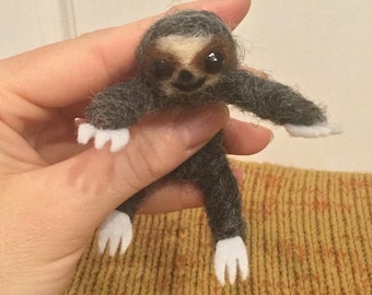Needle Felt Sloth Baby In Grey - Miniature Felt Sloth - Cute Gift - Sloth Art - Sloth Plush - Felt Animals - Sloth Fabric - Kawaii