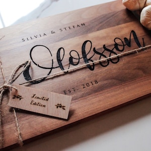 Tabla de charcutería grabada, tabla de servir personalizada, regalo de Navidad, tabla de cortar única, regalo de boda personalizado, tabla de cortar tallada