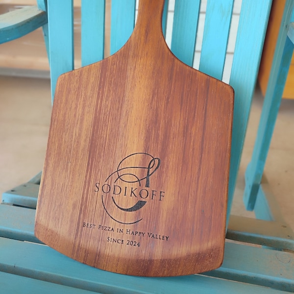 Custom Pizza Board with Handle, Wood Pizza Paddle, Personalized Family Pizza Night, Personalized Pizza Gifts, Pizza Shovel, Best Pizza Gift