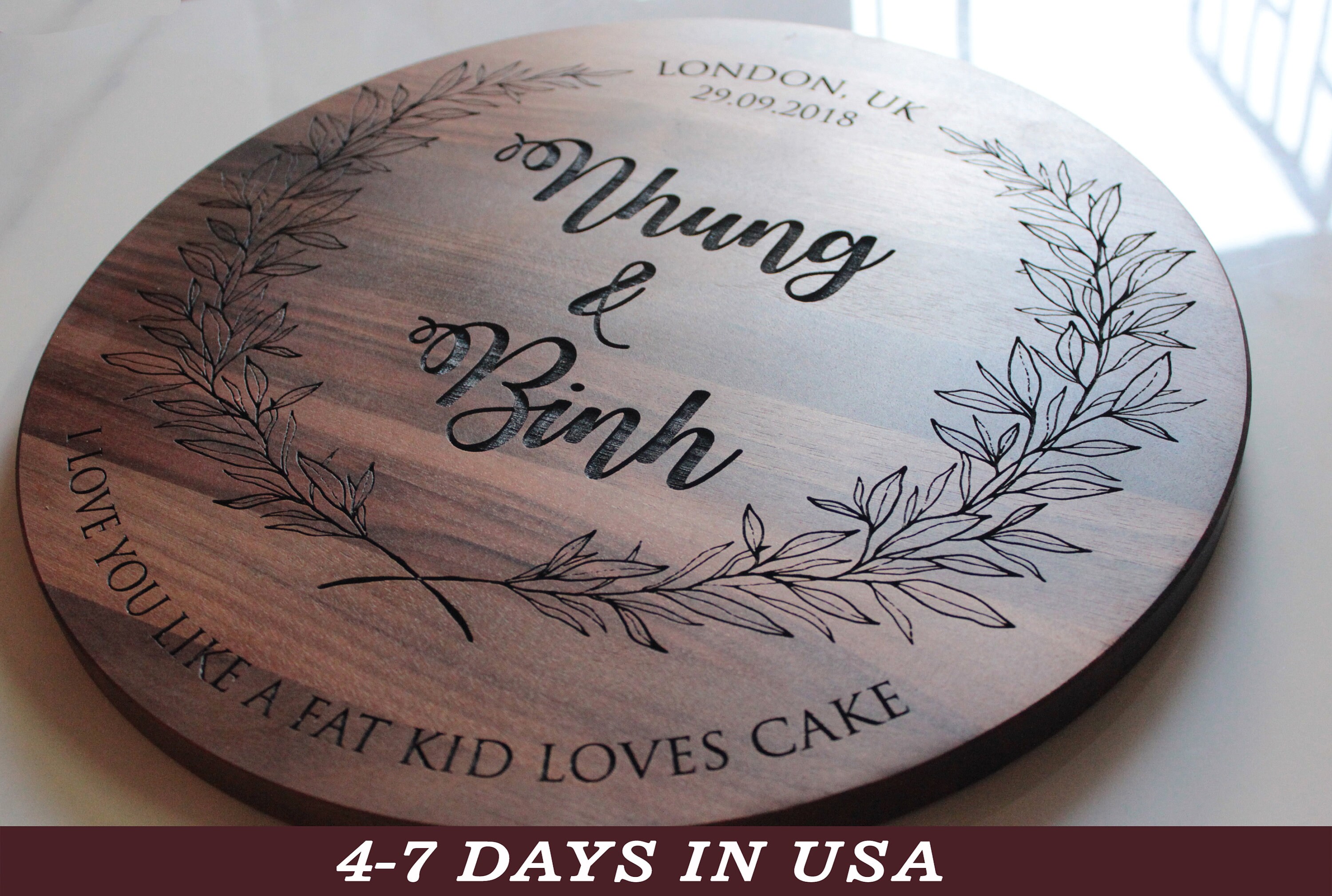 Rustic wedding cake stand, Personalized Wreath cake platter, Round ca…