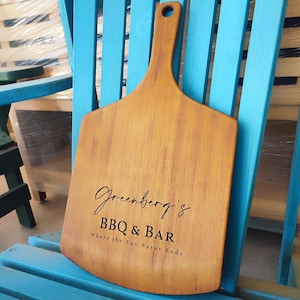Personalized Pizza Peel, Engraved Pizza Paddle,  Pizza Trays, Carved Pizza Shovel, Gift for Pizza Lovers, Wood Fired Pizza Peel