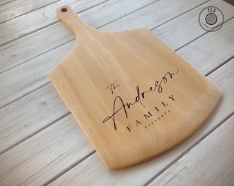 Custom Pizza Peel, Engraved Pizza Paddle, Personalized Pizza Trays, Carved Pizza Shovel, Gift for Pizza Lovers, Wood Fired Pizza Peel