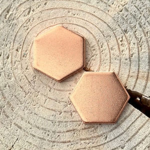 六角形銅ブランク (29 x 25 mm-1.14&quot;x0.98&quot;) || 10-500 スタンピングブランク (厚さ 2 mm、12 ゲージ)