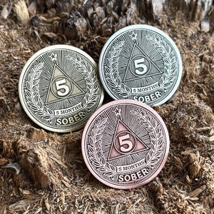 Moneda de 5 MESES DE SOBRIEDAD // Moneda de sobriedad // Ficha de sobriedad AA // Medallón de sobriedad / Ficha de celebración de 5 meses de sobriedad / Regalo de sobriedad