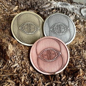 VESICA PISCIS Coin || Sacred Geometry Coin || Pendant, Keychain, Pin badge (33 mm-1.25&quot;; 40 mm-1.5&quot;; 45mm-1 3/4&quot;;  50mm-2&#39;&#39;)