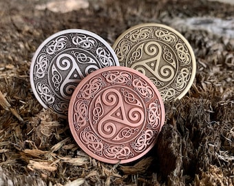 Moneda TRISKELION // Recuerdo Triskelion // Recuerdo Triple Espiral // Colgante // Llavero // Pin