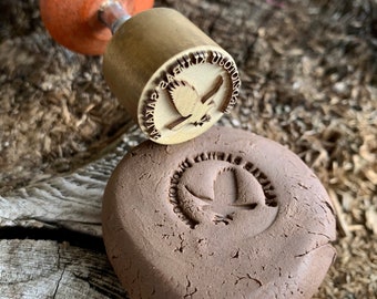 AANGEPASTE KLEISTAMP, aangepaste aardewerkstempel, aangepaste aardewerk-initialenstempel