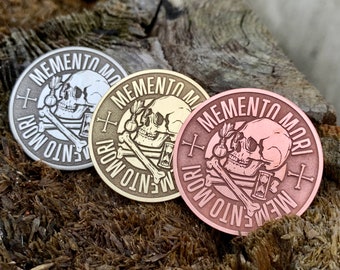 MEMENTO MORI Münze || Souvenir Münze || Memento Mori Taschentoken || Anhänger ||Schlüsselanhänger || Pin Abzeichen