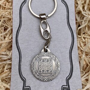 Celtic Knot Pendant, Coin, Keychain, Pin Badge - Etsy
