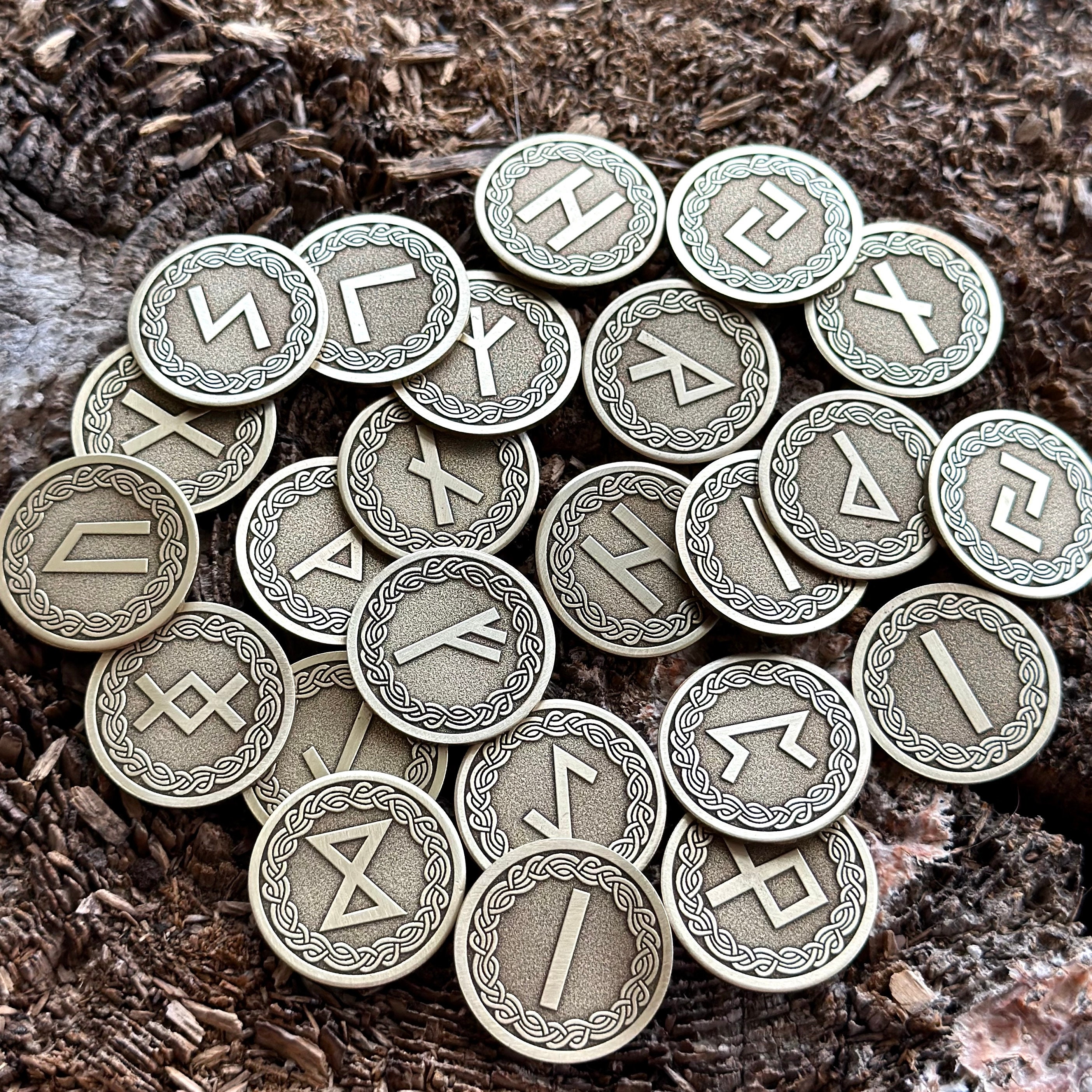 ルーンの与え手 Giver of Runes MB2 Foil 1枚 Foil】(147)《ルーンの与え手/Giver of Runes》[MB2] 白R | 日本