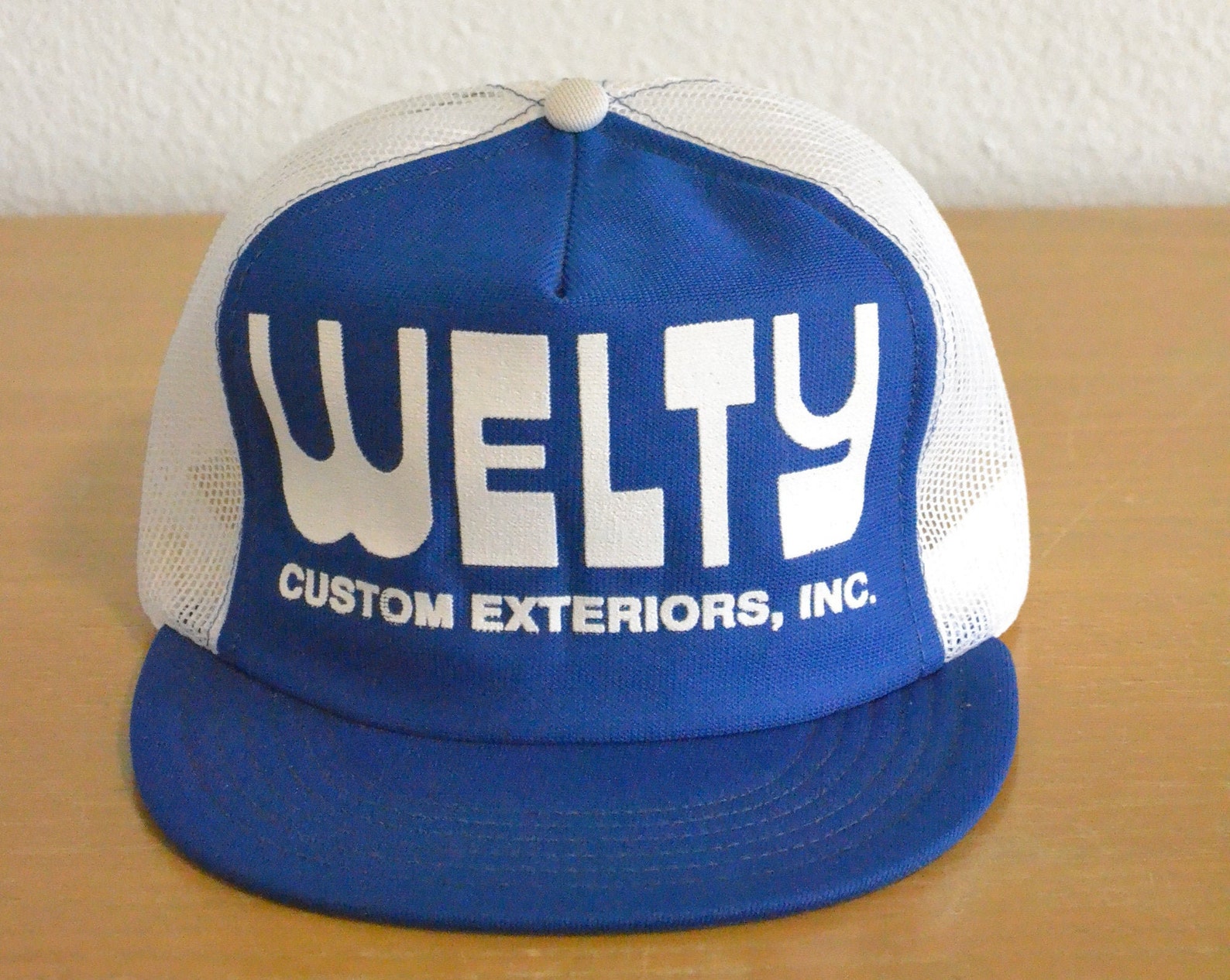 Welty Custom Exteriors Inc. Vintage Trucker Hat Fabricado