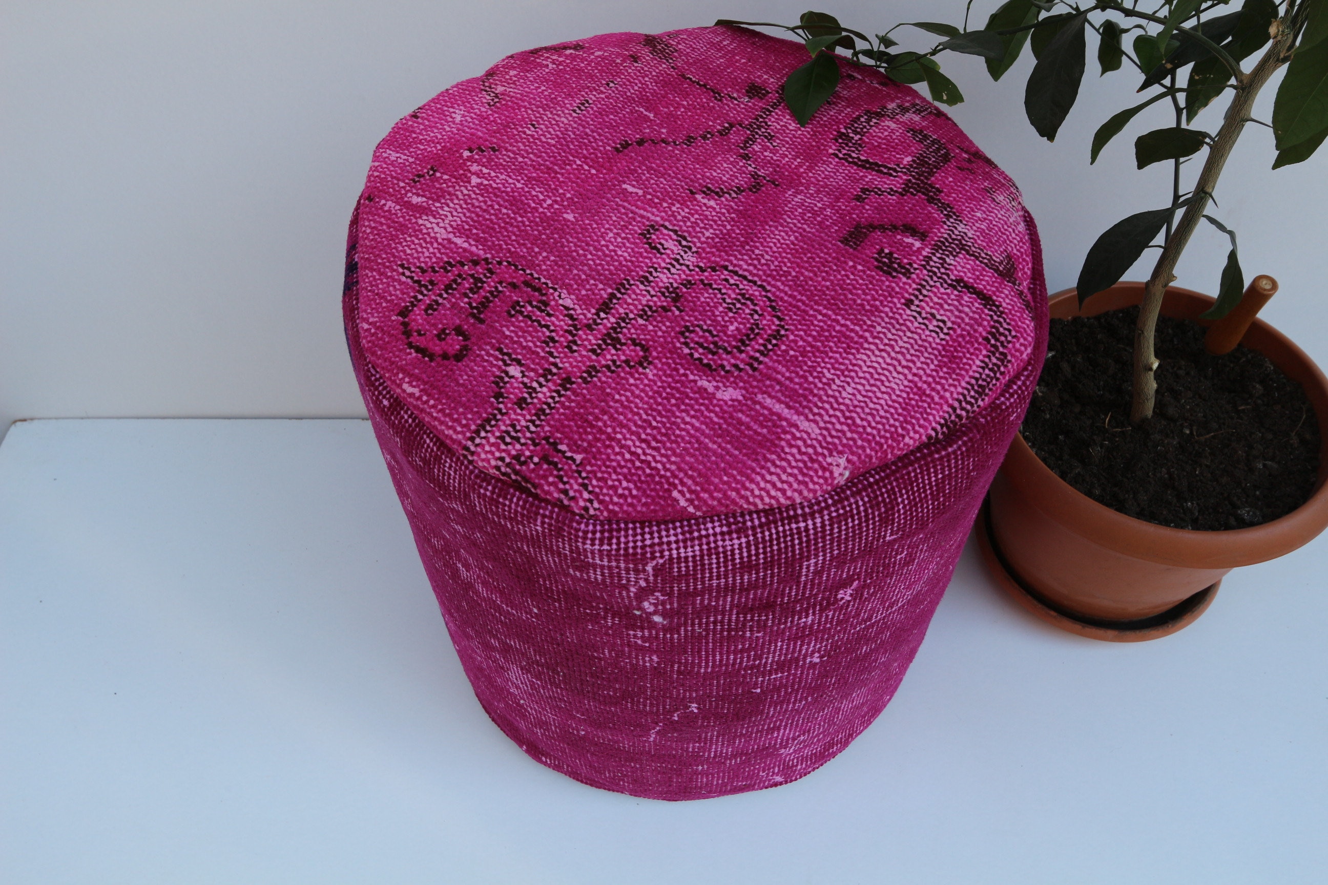 Pink floor pouf, Handmade pink pouf, Pouf for living room, Pouf for bedroom, Pouf for kitchen, Decorative pink pouf, Pink foot stool, Pouffe