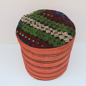 Handgjord Kelim Puff, Fotpall i Ull, 45 x 45 cm