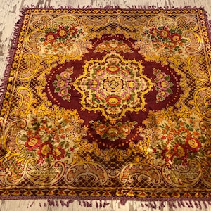 velvet vintage sofa table bed clothes decorative victorian floral design soft table clothes wall hanging rug 4x4 feet 120x120 cm