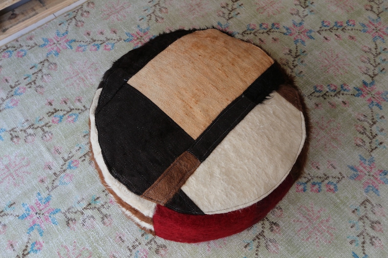 Round pouf Kilim pouf Victorian decor pouf Patchwork pouf Black pouf Poufs Beige pouf Brown pouf Decorative pouf Gypsy decor pouf