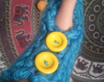 Hand Made Knitted Finger-less Gloves