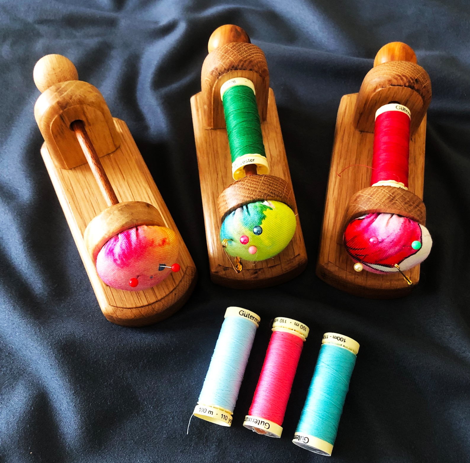Portable Spool Holder With Pin Cushion: Sewing, Quilting & Paper ...