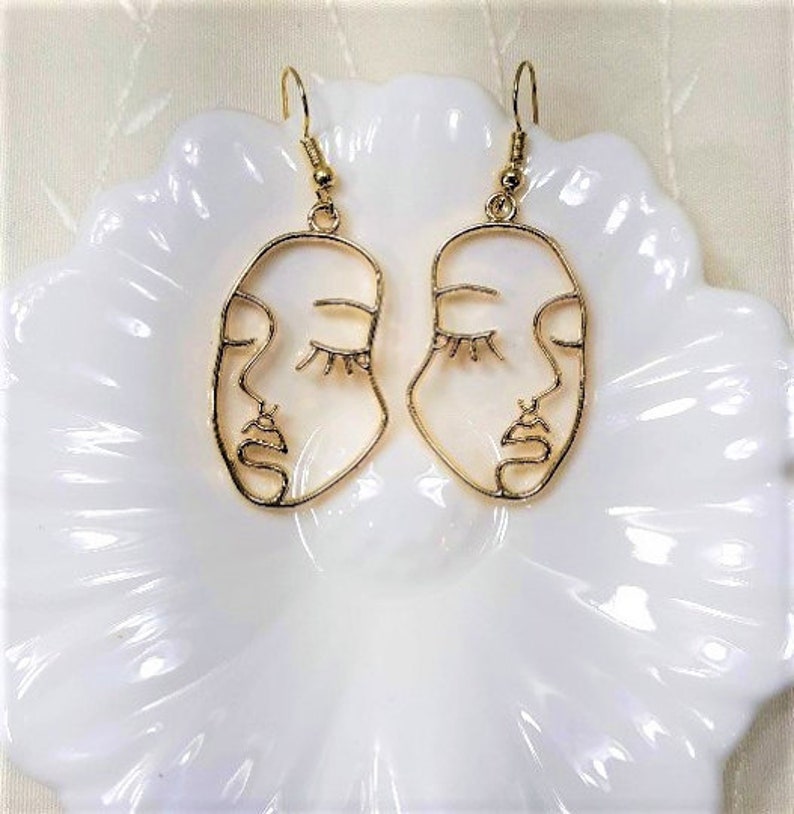 Gold Picasso Face Earrings, Gold Wink Earrings, Gold Earrings, Birthday Gifts, Gifts for Her, Dangle Earrings, Retro Inspired Jewelry 